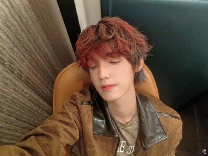 张泽禹除夕红包张泽禹发红包谁能拒绝张泽禹的新春投喂？简单的红包里，藏着少年最纯粹