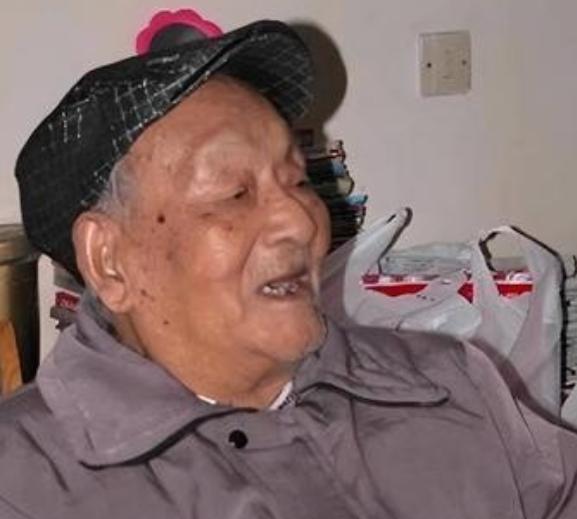 1952年，一名班长因涉嫌贪污被判处死刑，毛主席在得知以后，让秘书徐海东去牢中给