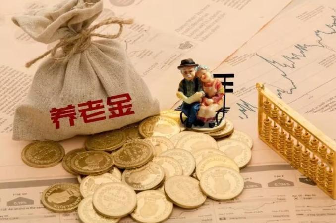 每次一说到养老金上涨，总有一个无比扎心的现实摆在眼前：那些曾在车间里挥洒青春的老