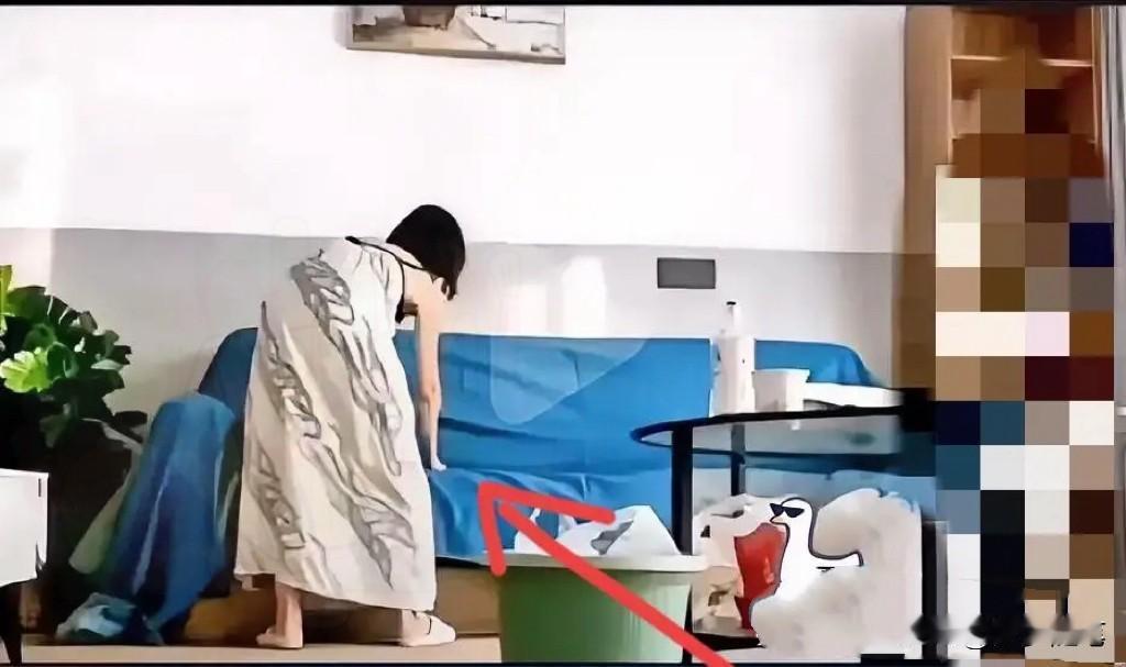 突然发现……

曾琦医生的两个优点！


提前备好漂亮睡衣，

互动全程主动，