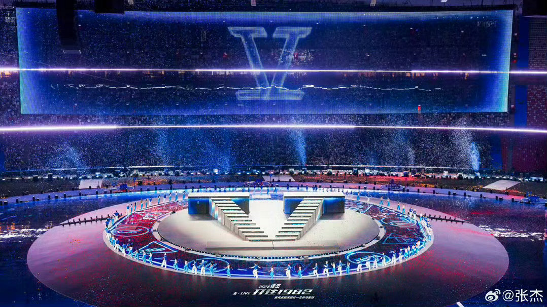 张杰鸟巢后台直播张杰鸟巢连开16场，不仅有演唱会还有后台直播！都不要放过这个华语