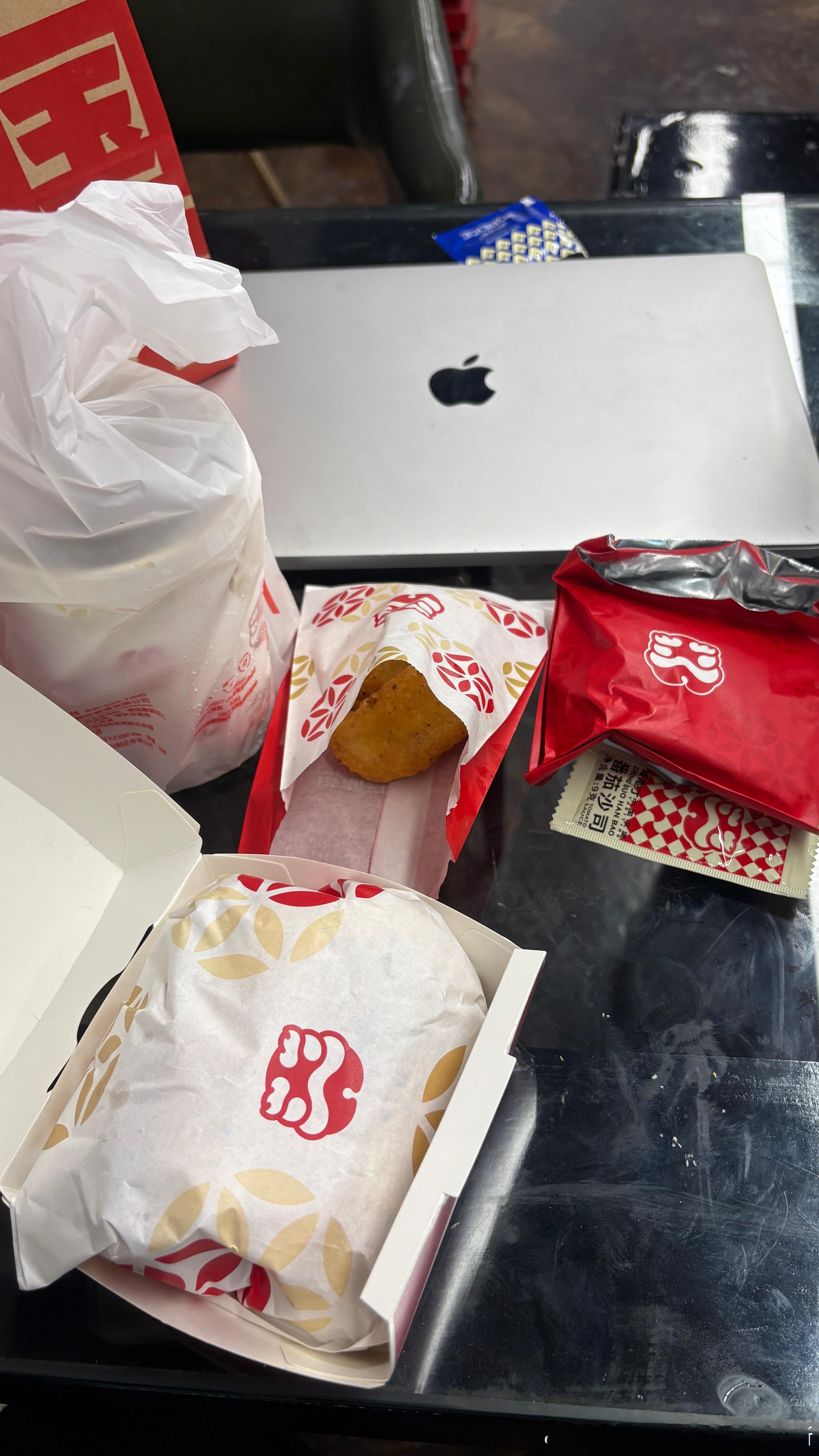 吃个饭又开始上课