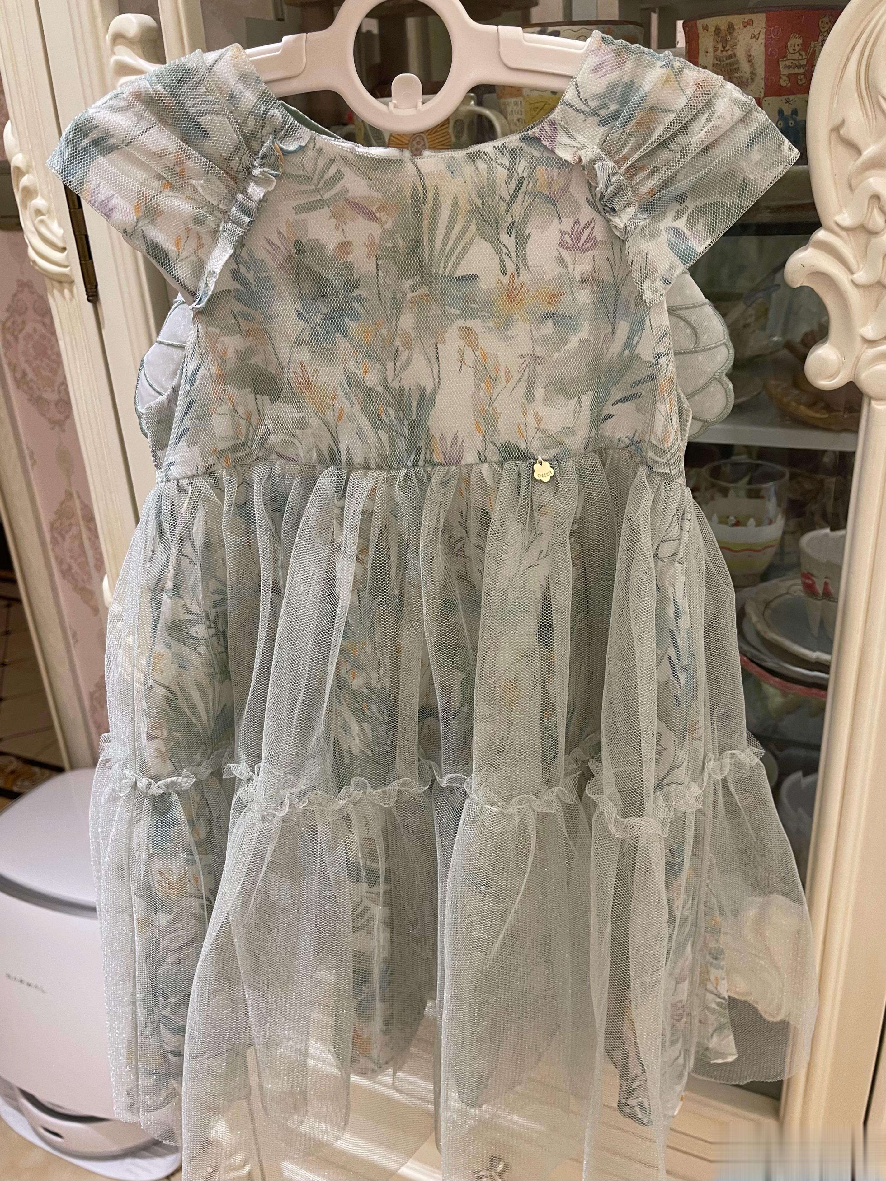 乔乔私服端午小长假给她安排了清新的小裙子。[微风][微风][微风] ​​​