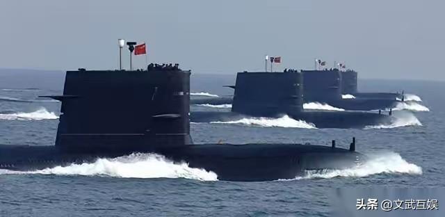 美国海军情报局局长在国会放了句话，底下的议员坐不住了。他说，中国正在用史无前例的