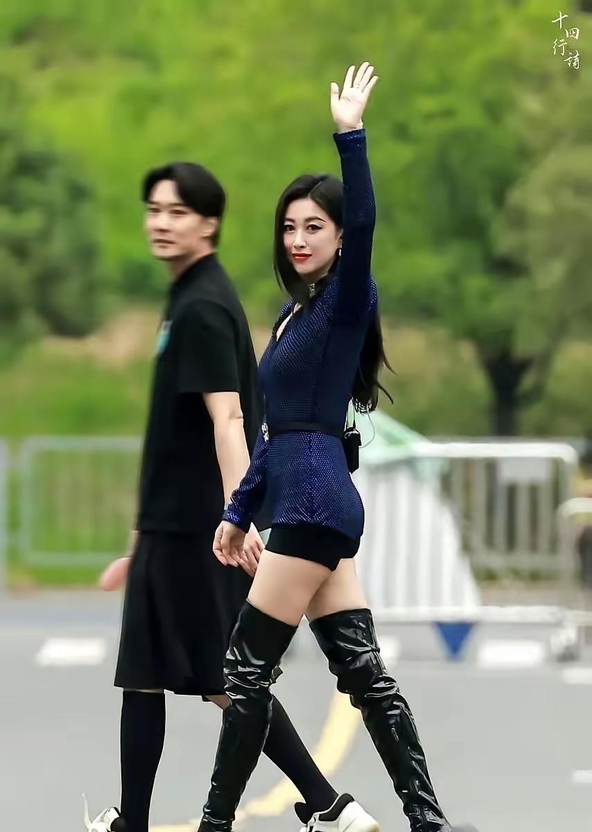 给朱珠的老公提一个建议，赶紧让她生二胎吧！只让她生一个孩子的坏处很明显了，对她的