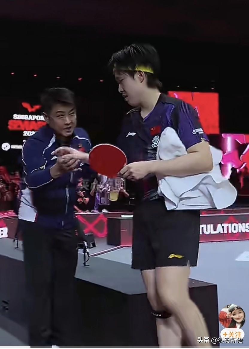 王皓终于开心的笑了。
这日子怎么可能跟谁过都一样，每次王皓给王楚钦做场外时，看着