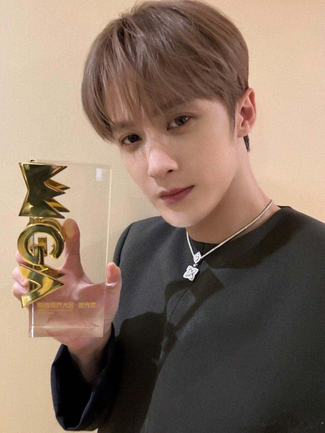 越来越优秀了#檀健次# ​​​