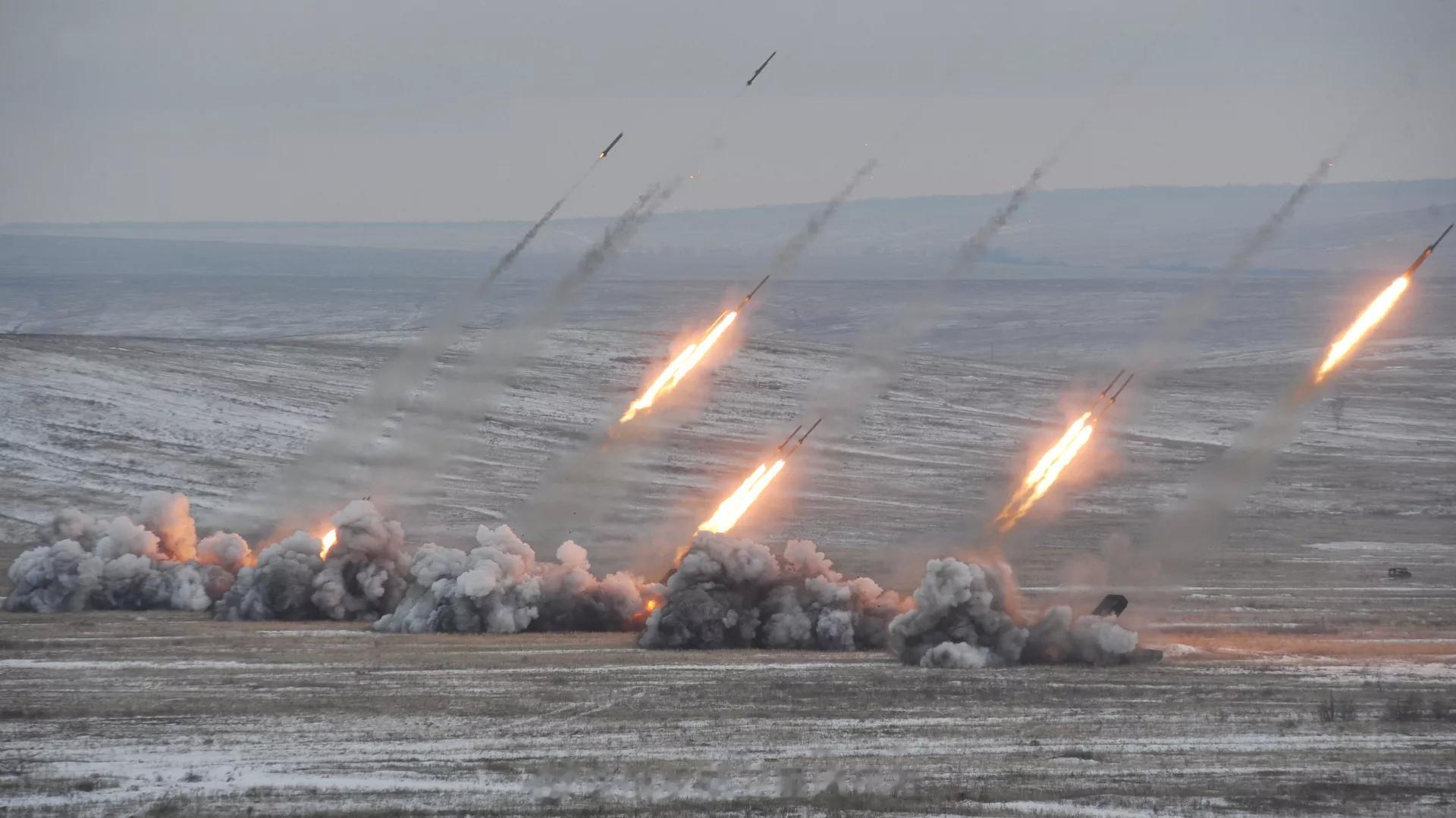 【俄国防部：俄军在南顿涅茨克方向两次击退乌军进攻】俄罗斯武装力量“东部”集群新闻