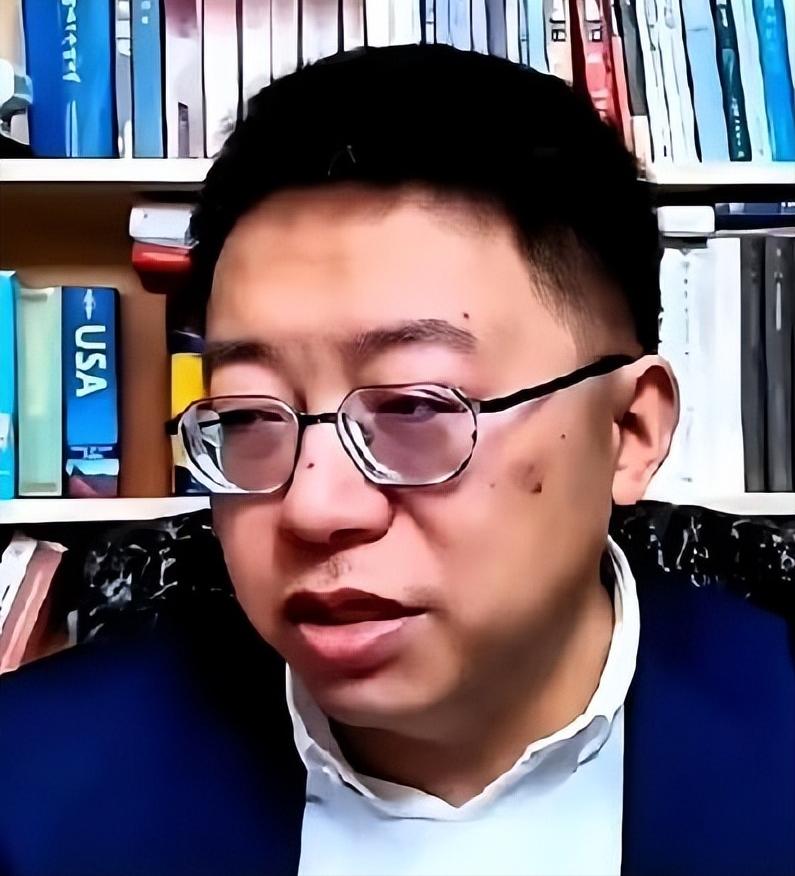 复旦沈逸教授：菲律宾“犯贱”求打，日本只认拳头，中国外交该撕掉“好人”标签了！