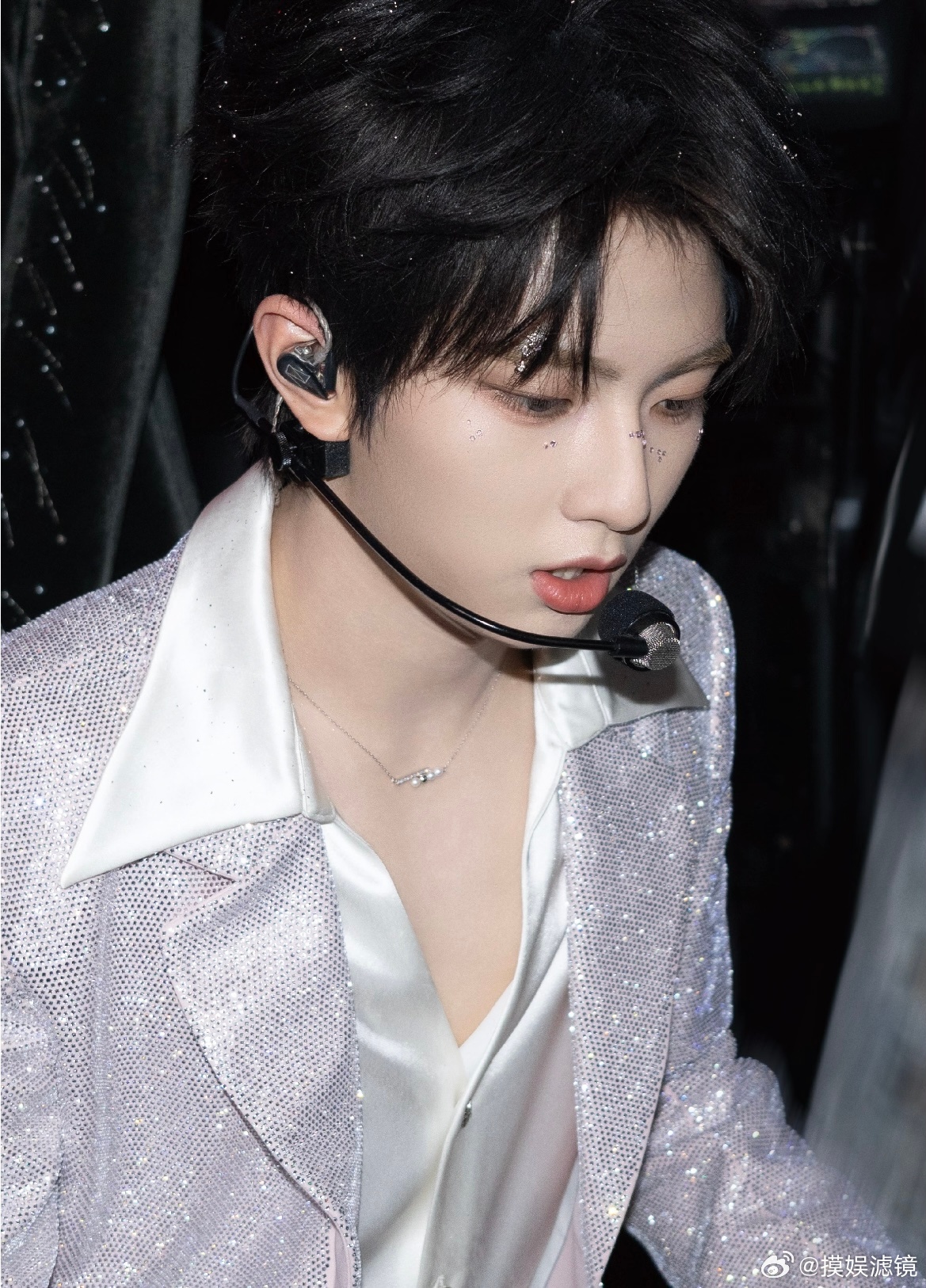 TF家族运动会最不吃压力的灯牌也正常啊 豪丞从小一起长大关系就是挺好的 友谊99
