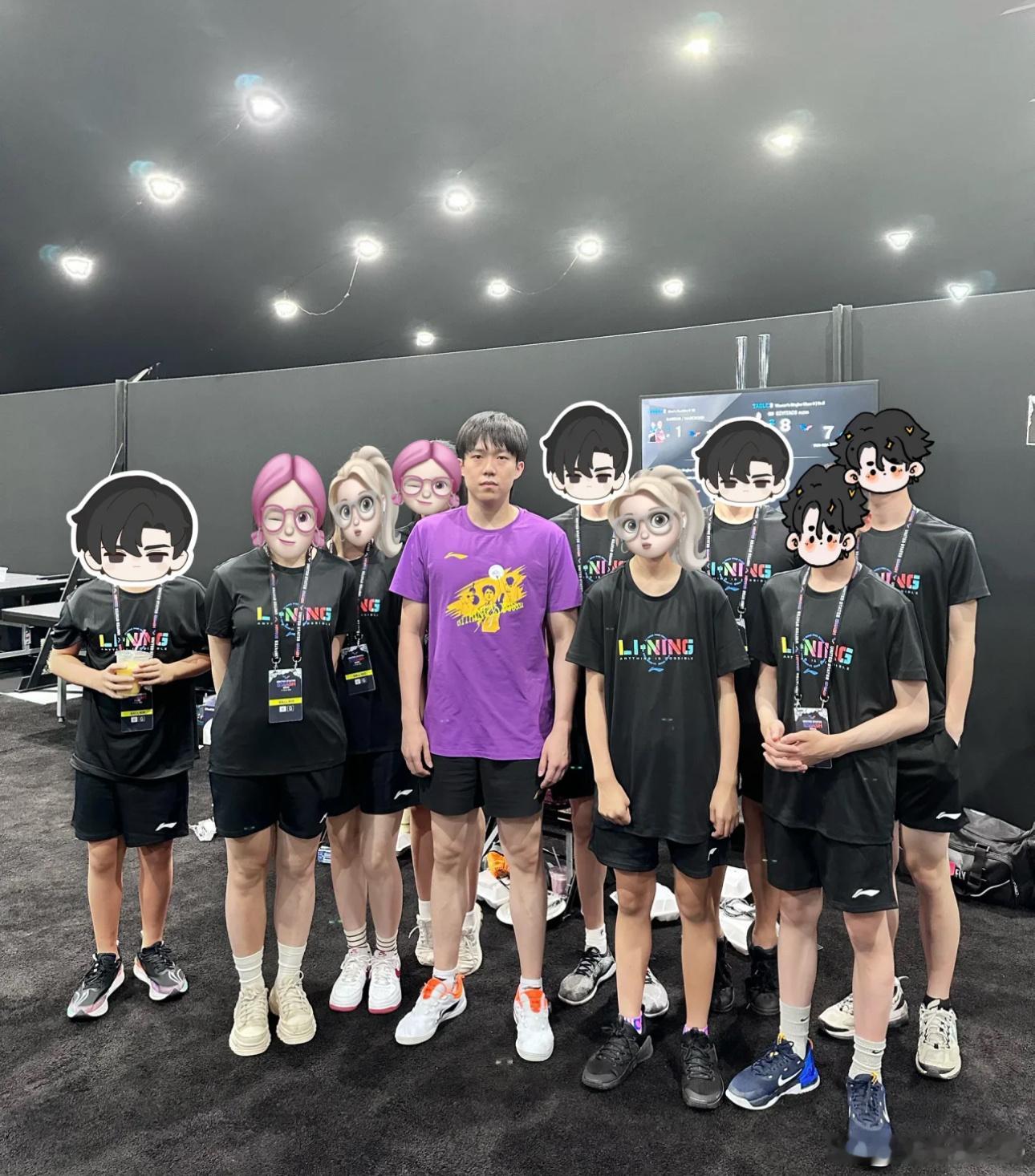 和球童们合照🫳🏻 ​​​
