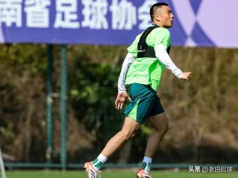 李磊或依然是国安新赛季左后卫主力…上赛季李磊在塞蒂恩三中卫体系下很不适应，也失去