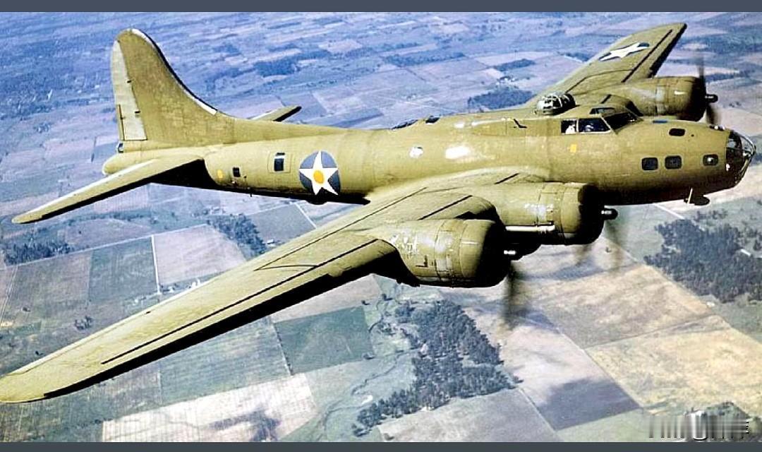 美国波音公司1930年代研发的B-17“飞行堡垒”，1938年正式服役，二战期间