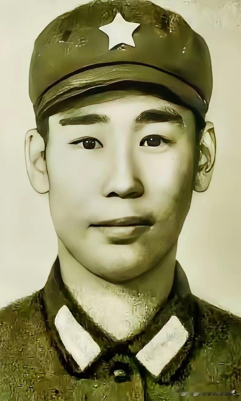 那一夜，他的手电光引敌开枪；黎明时，他的生命化作胜利路

1979年2月，南疆边