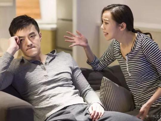 爱生气的人容易短命！有的人一言不合就生气，怒则气上，上面的能量越积越多，容易卡在