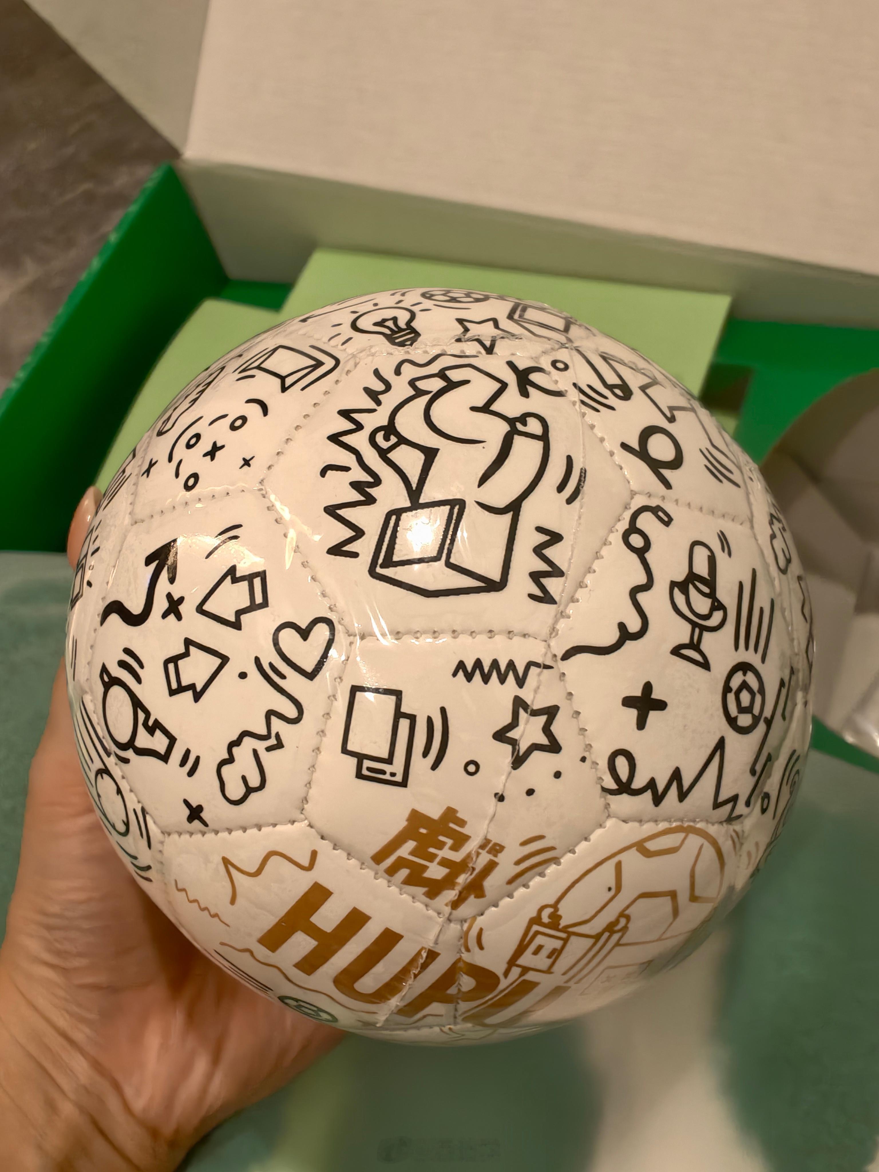虎扑这小足球上信息量还挺大