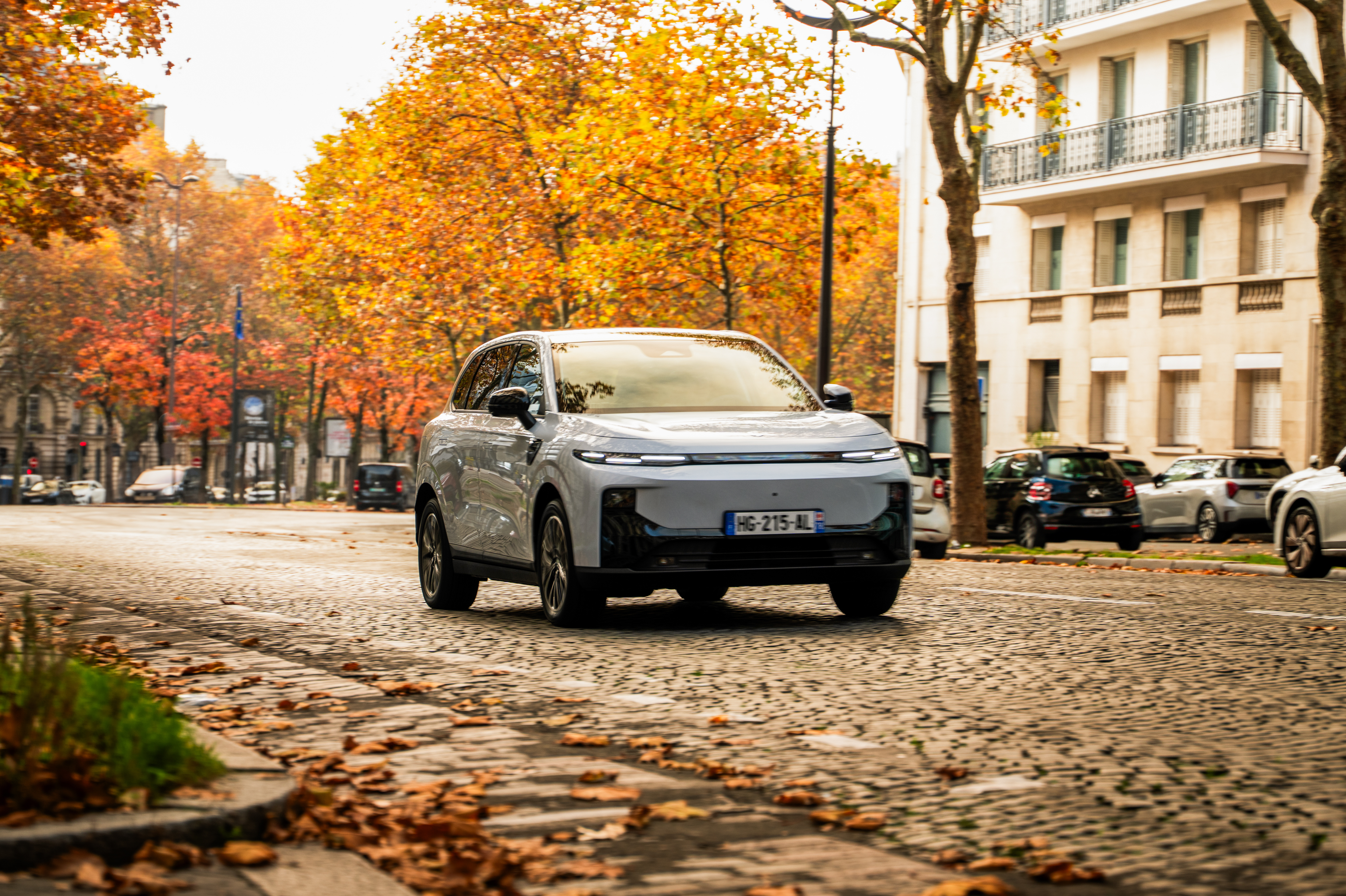 🚗零跑B10的法国巴黎游记，来了！📸跟随的镜头云游一场不赶路，松弛感十足的旅