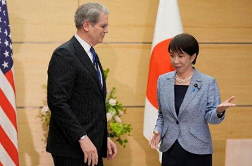 “干脆出兵日本，直接抹掉这笔万亿欠款”！这是8月21日特朗普说要用美军干预美债后