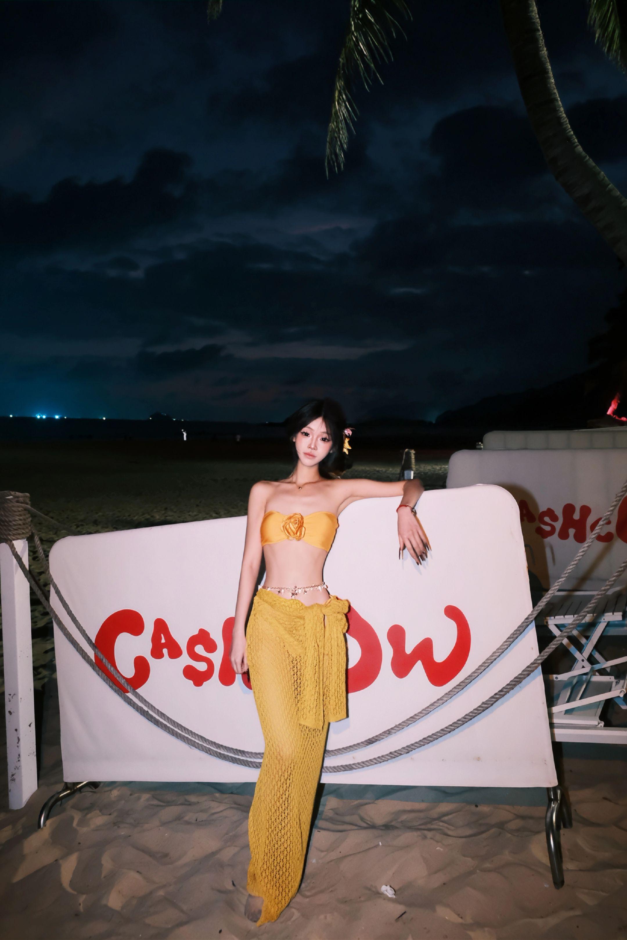 别花钱买衣服了人生最快乐的时光根本他妈不需要穿衣服