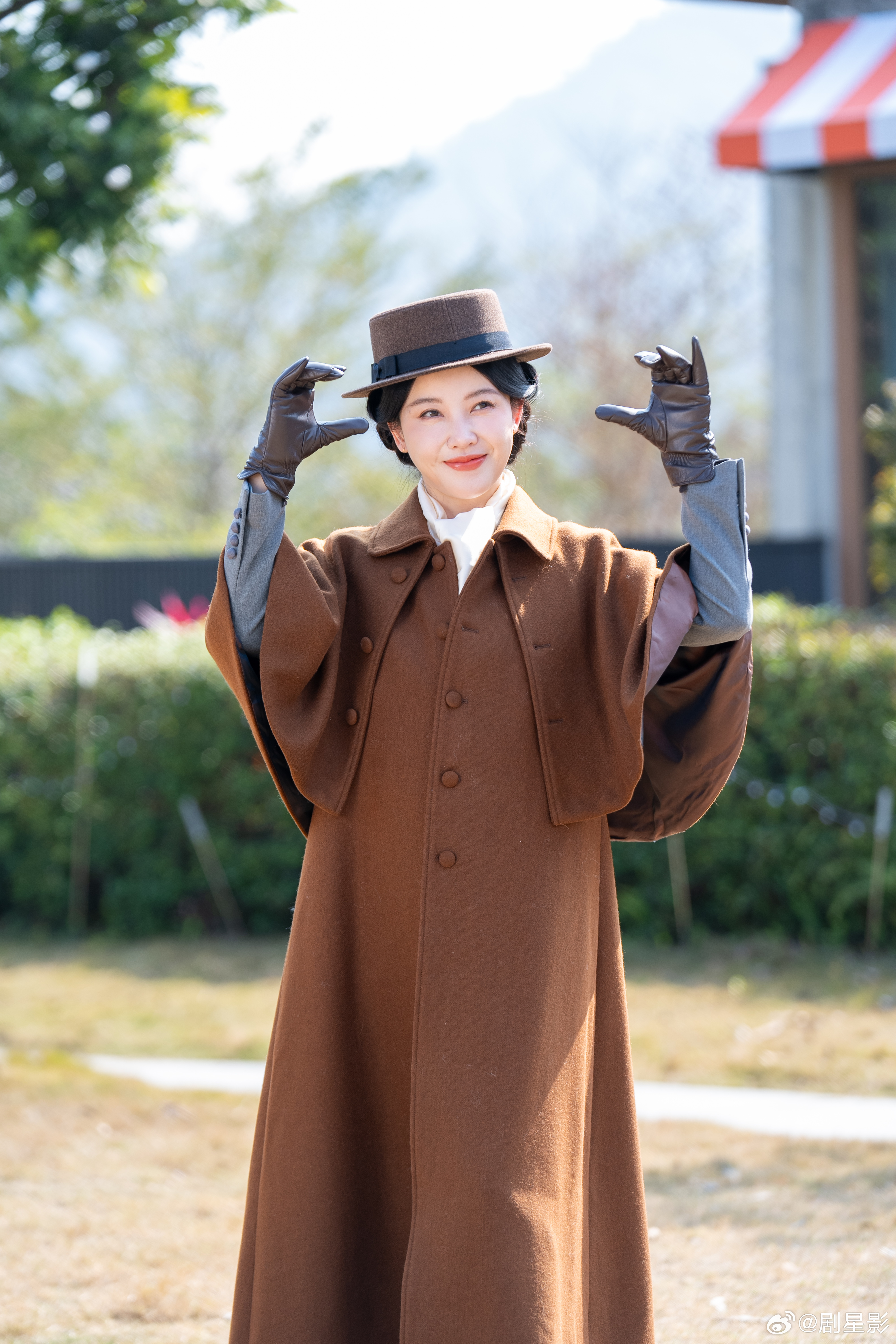 杨子姗cos十三姨杨子姗十三姨三分像已是绝杀 杨子姗 cos 十三姨，神韵到位，