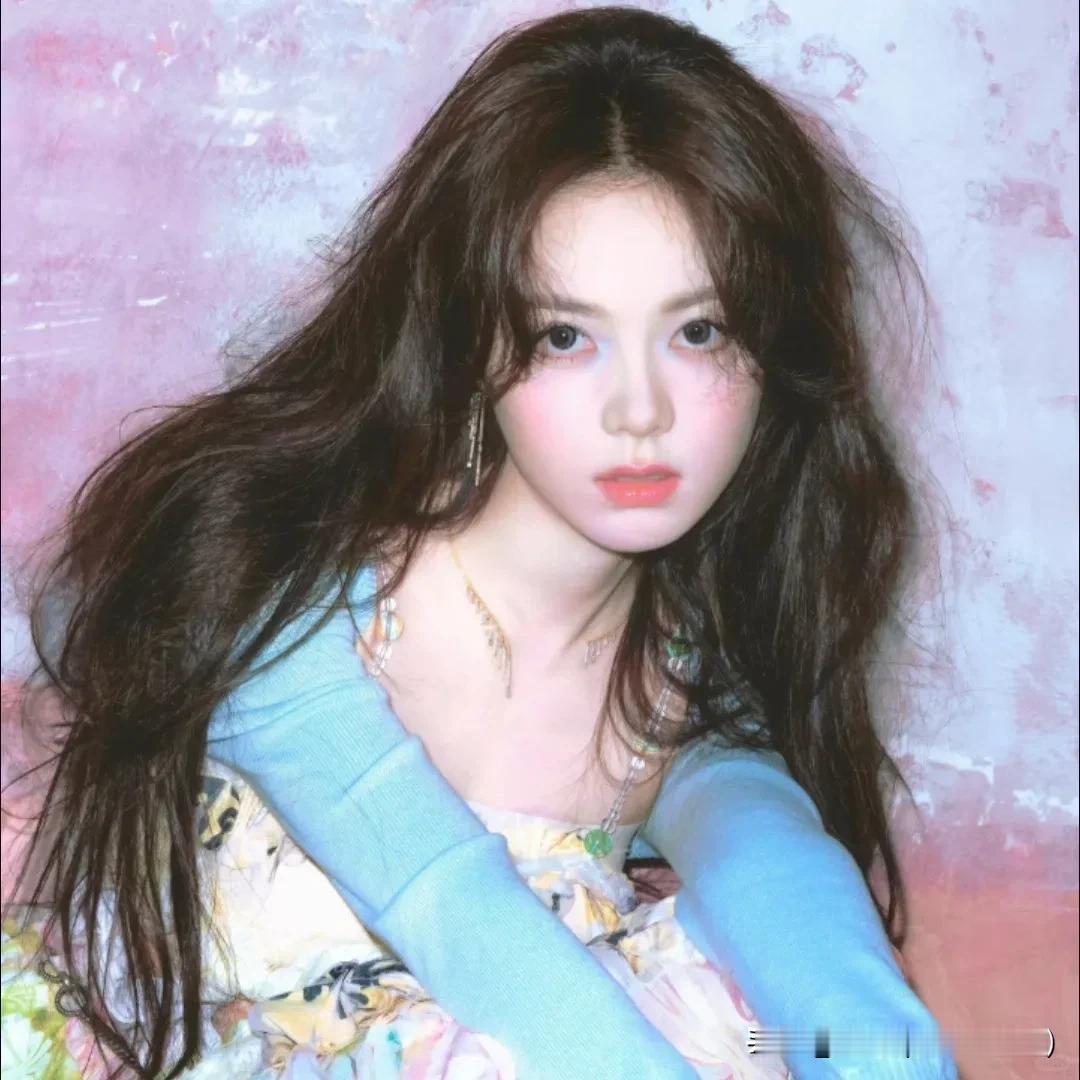 娱乐圈八卦“风暴”：明星闹剧接连上演

娱乐圈八卦“风暴”来袭，明星们的闹剧一场