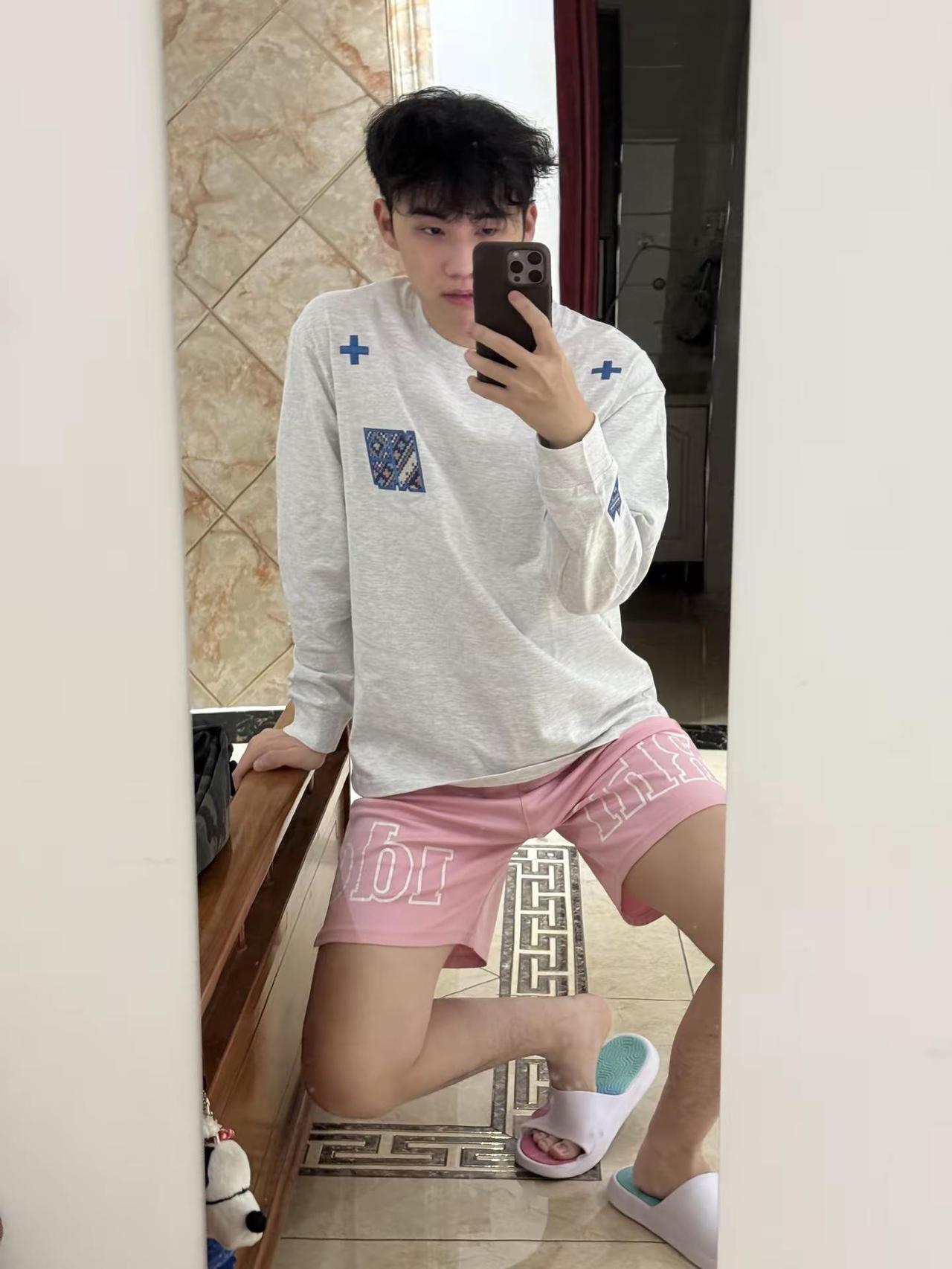 有没有认真把我的话看完🫠。我想如果我们接触的成本这么低，很容易做出亲密的事情，