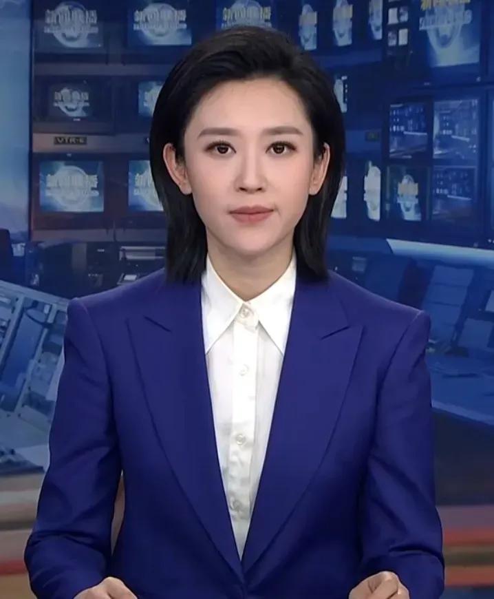 王音棋，一夜难眠的月亮女神！

昨天晚上又看了王音棋主持的新闻联播，真是一夜难眠