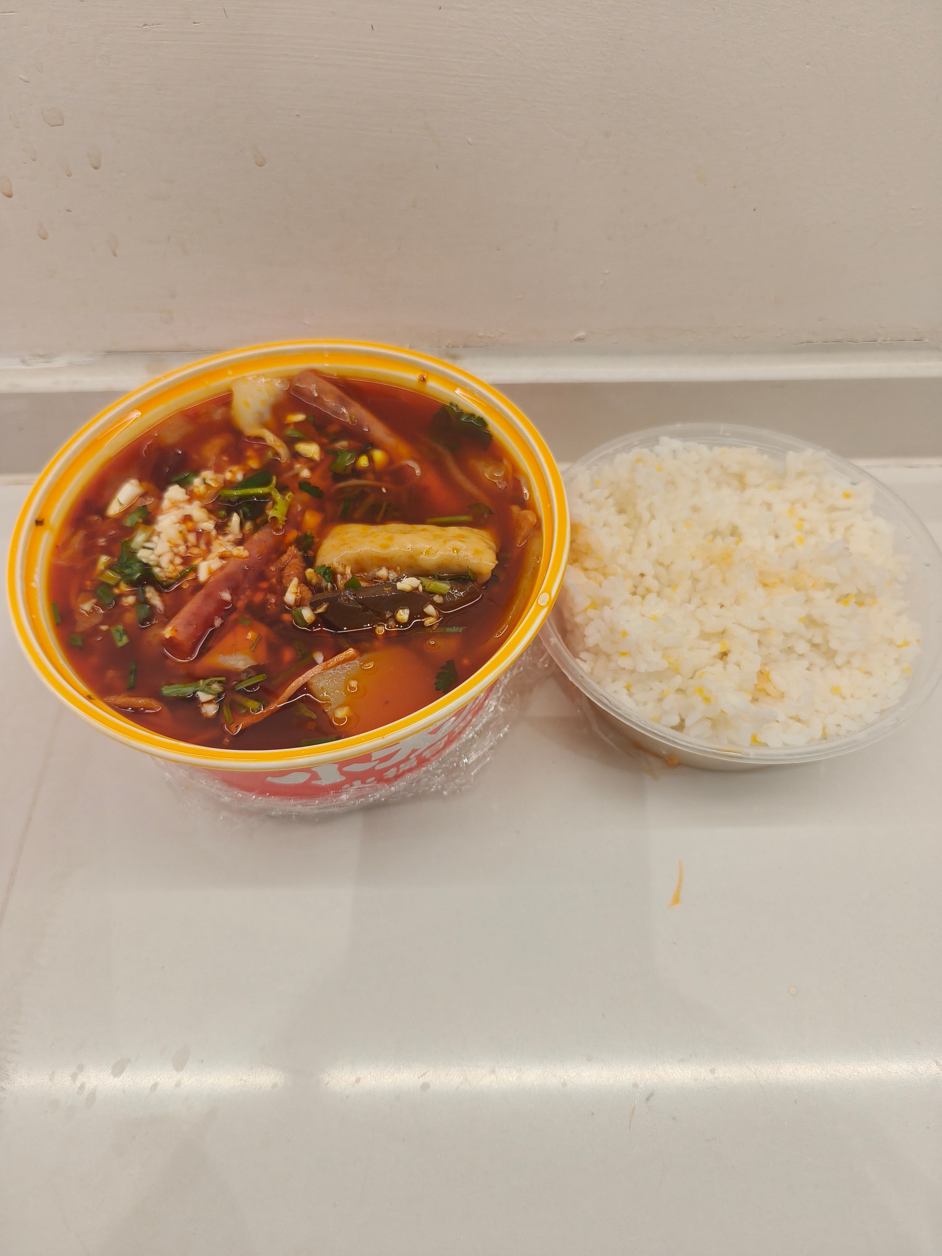 在街上到处刷到拼好饭啦！川渝本地好多宝藏小店都能点，不用出门，在家就能挨个打卡。