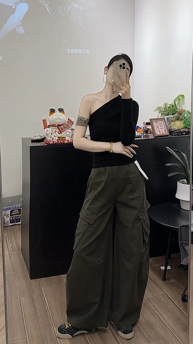 我能咬牙吃一百种苦，就怕有人突然心疼我，成长需要打磨，我没说苦，我说我知道了