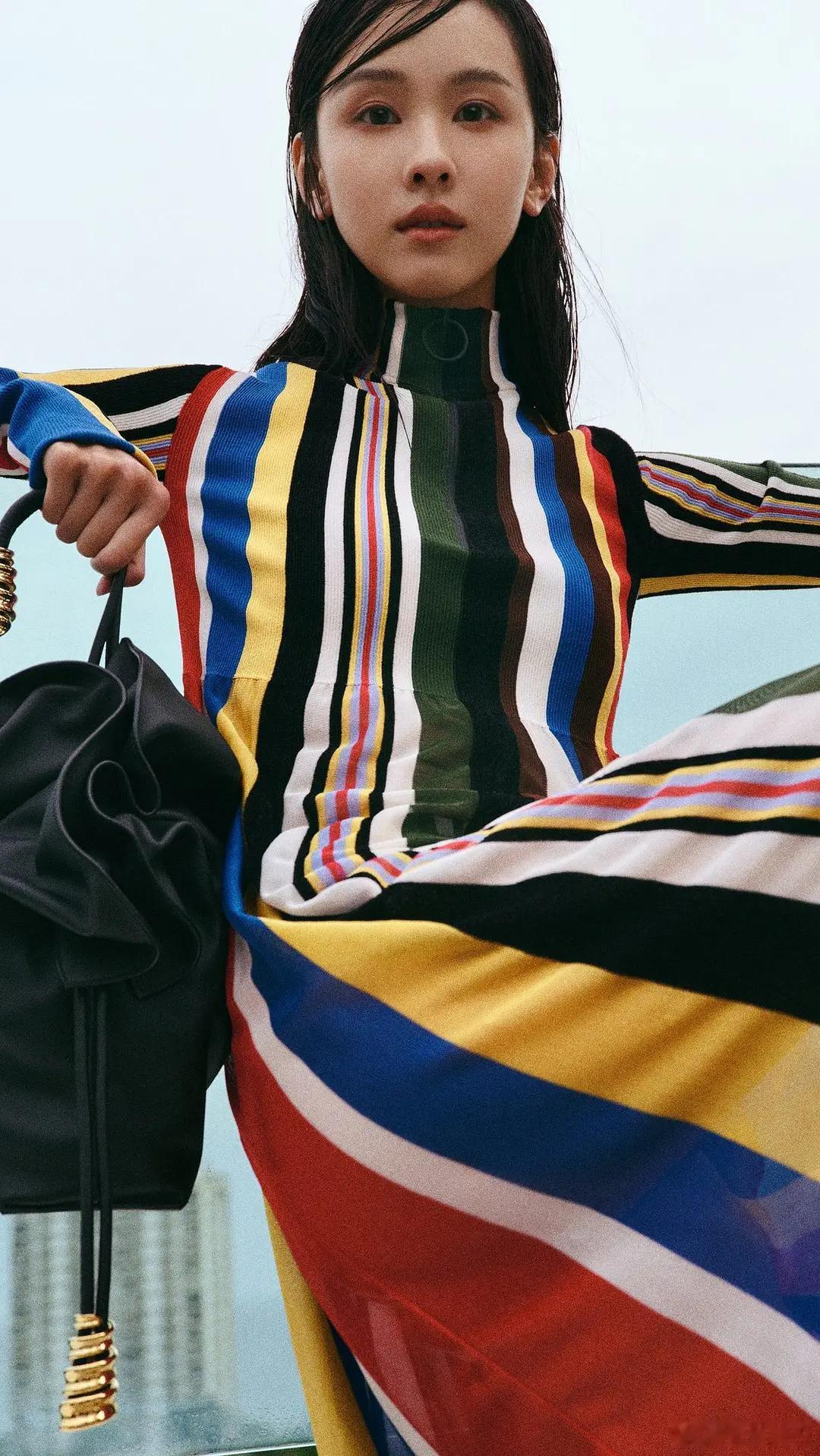 陈都灵罗意威2026春夏系列广告大片，全球广很有排面啊，罗意威待遇给的特别好