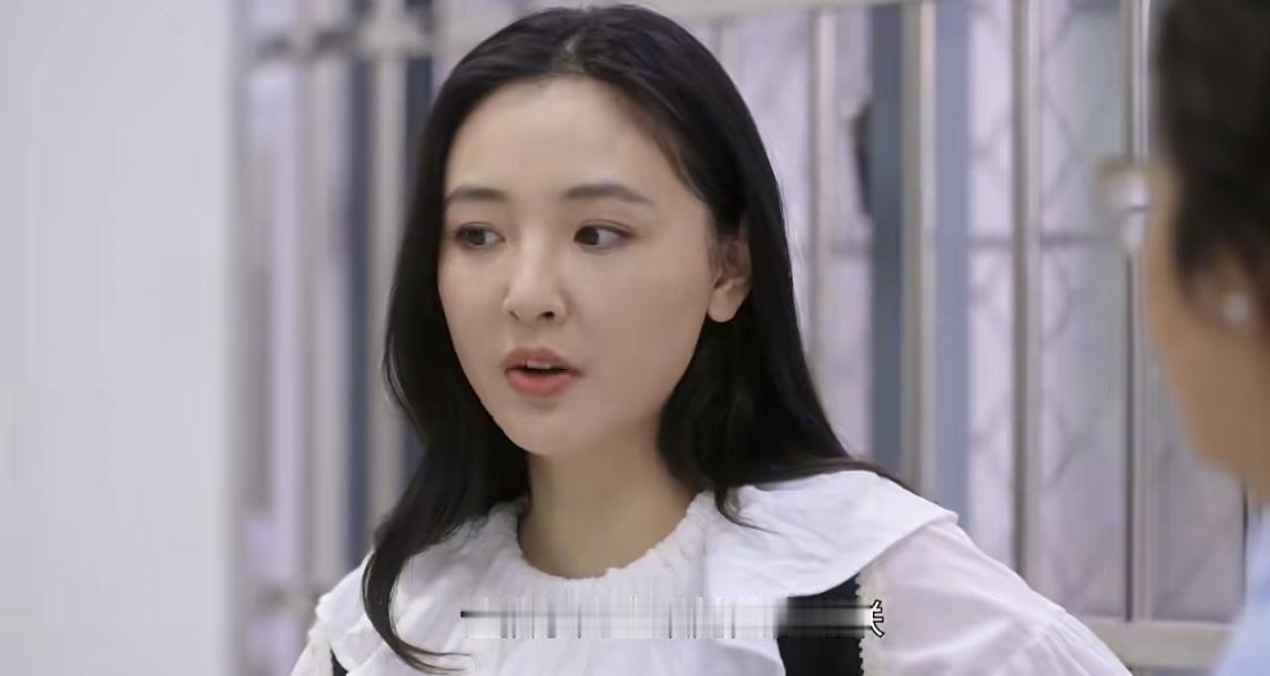 吴倩被问有没有跟孩子父亲复婚，吴倩：“没有。”
吴倩：“我不能因为我的自私，让孩