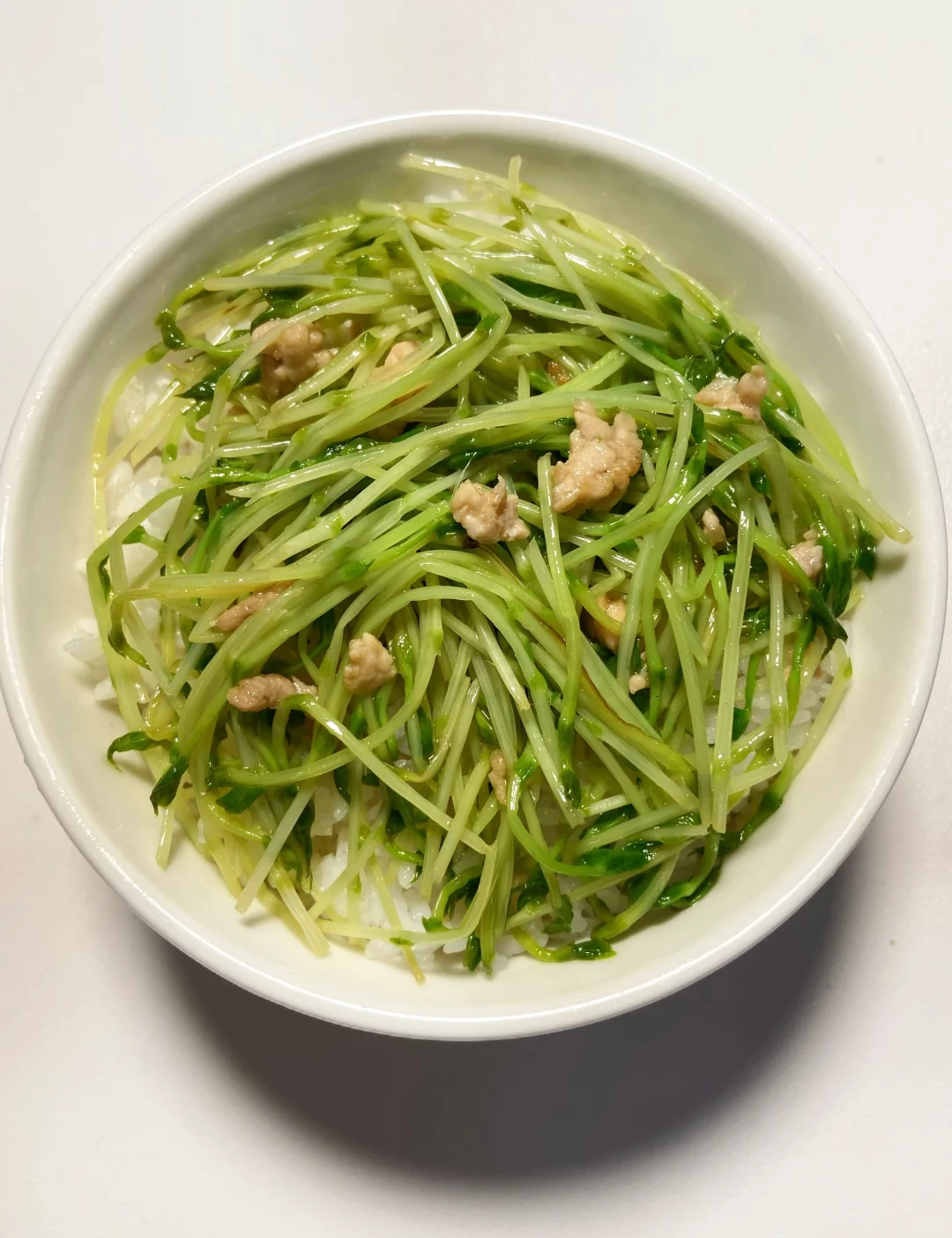 粗茶淡饭的儿童餐