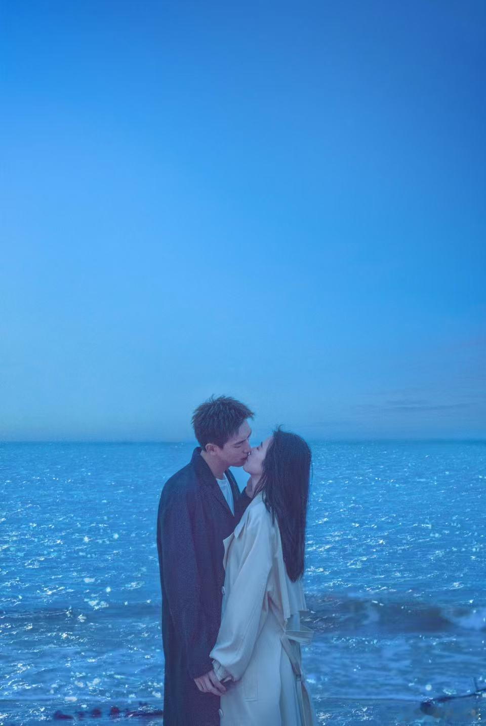 春色寄情人开播两周年春色寄情人开播2周年李现、周雨彤主演的《春色寄情人》开播两周