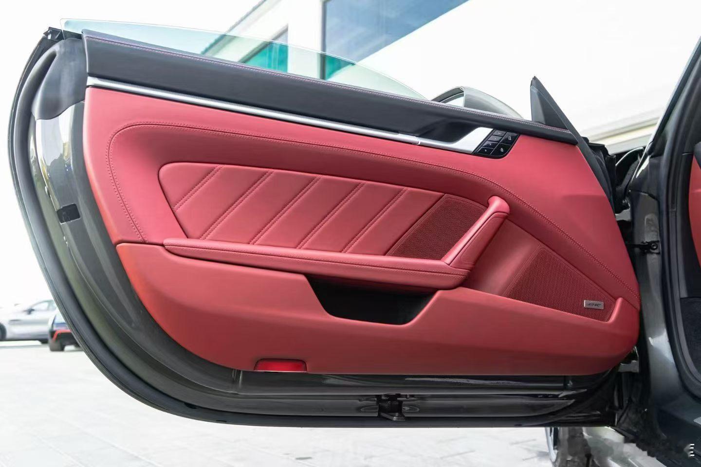 又给兄弟们弄了台好玩意 992.1Turbos沙金石绿 2021 1.06wkm