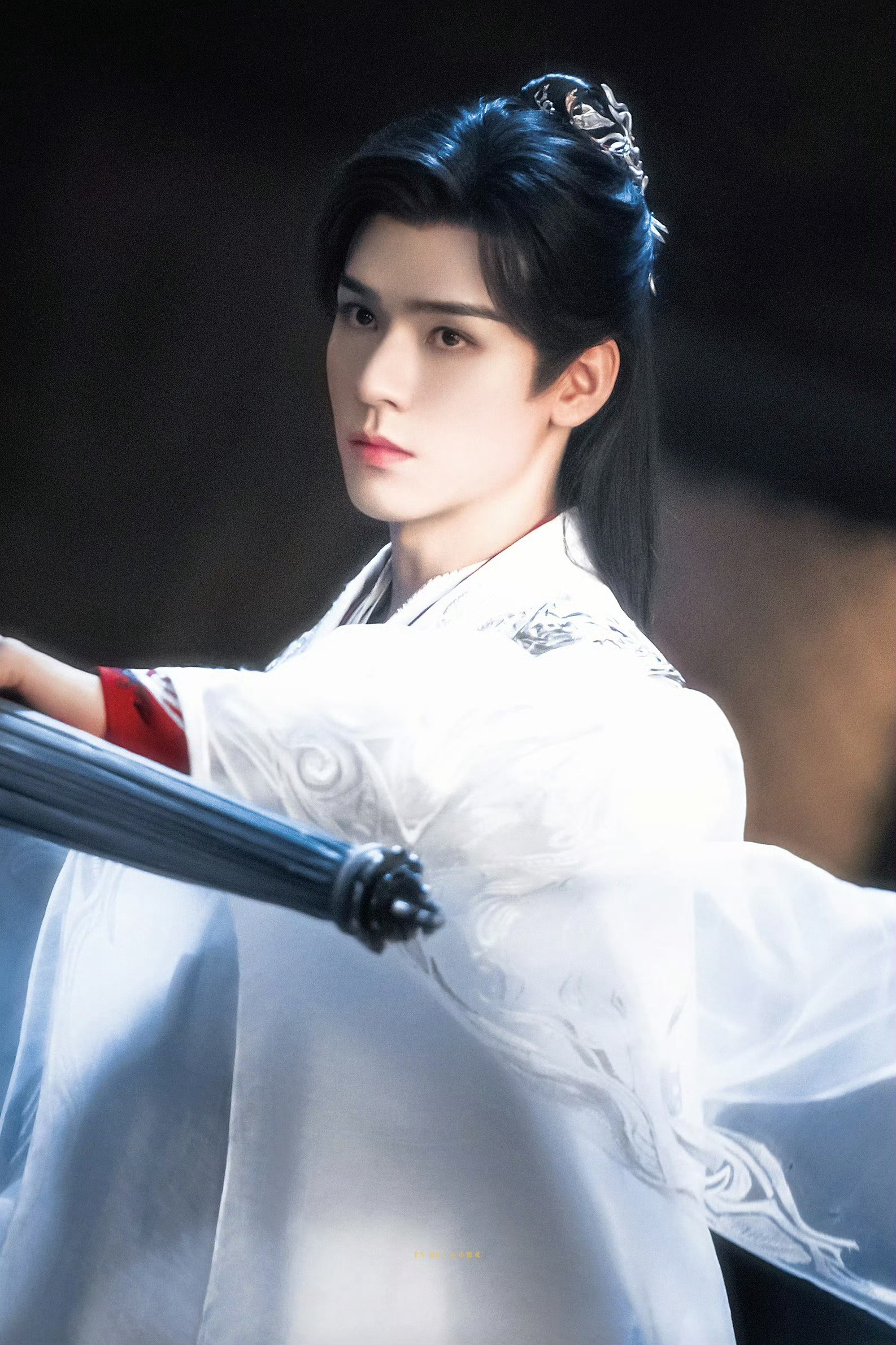 龚俊[超话] gj龚俊苏暮雨 gj龚俊 暗河传 “只念一人共你白首，管他什么前程