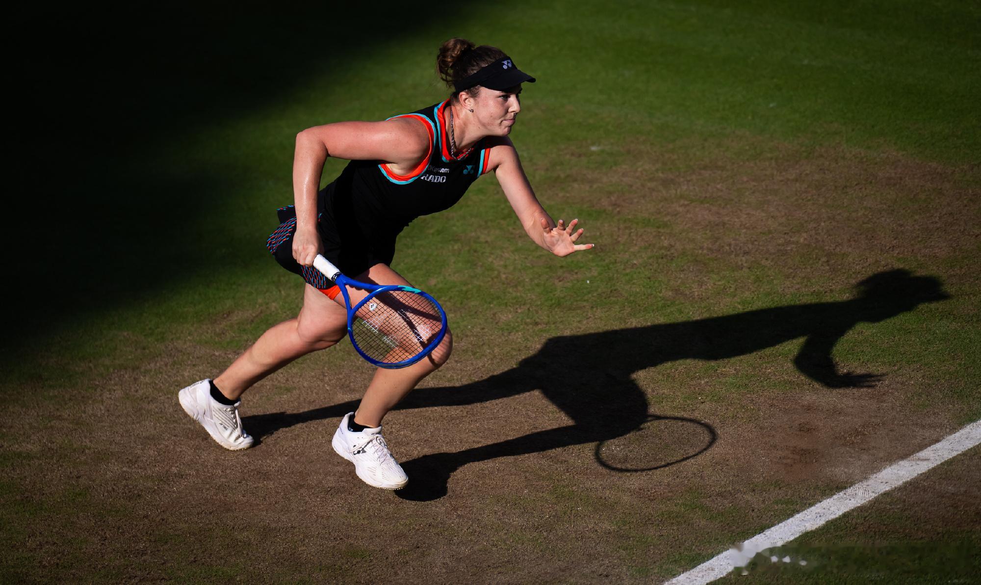 诺斯科娃斩获柏林站冠军🏆WTA500柏林站决赛，8号种子诺斯科娃以6-4 4-