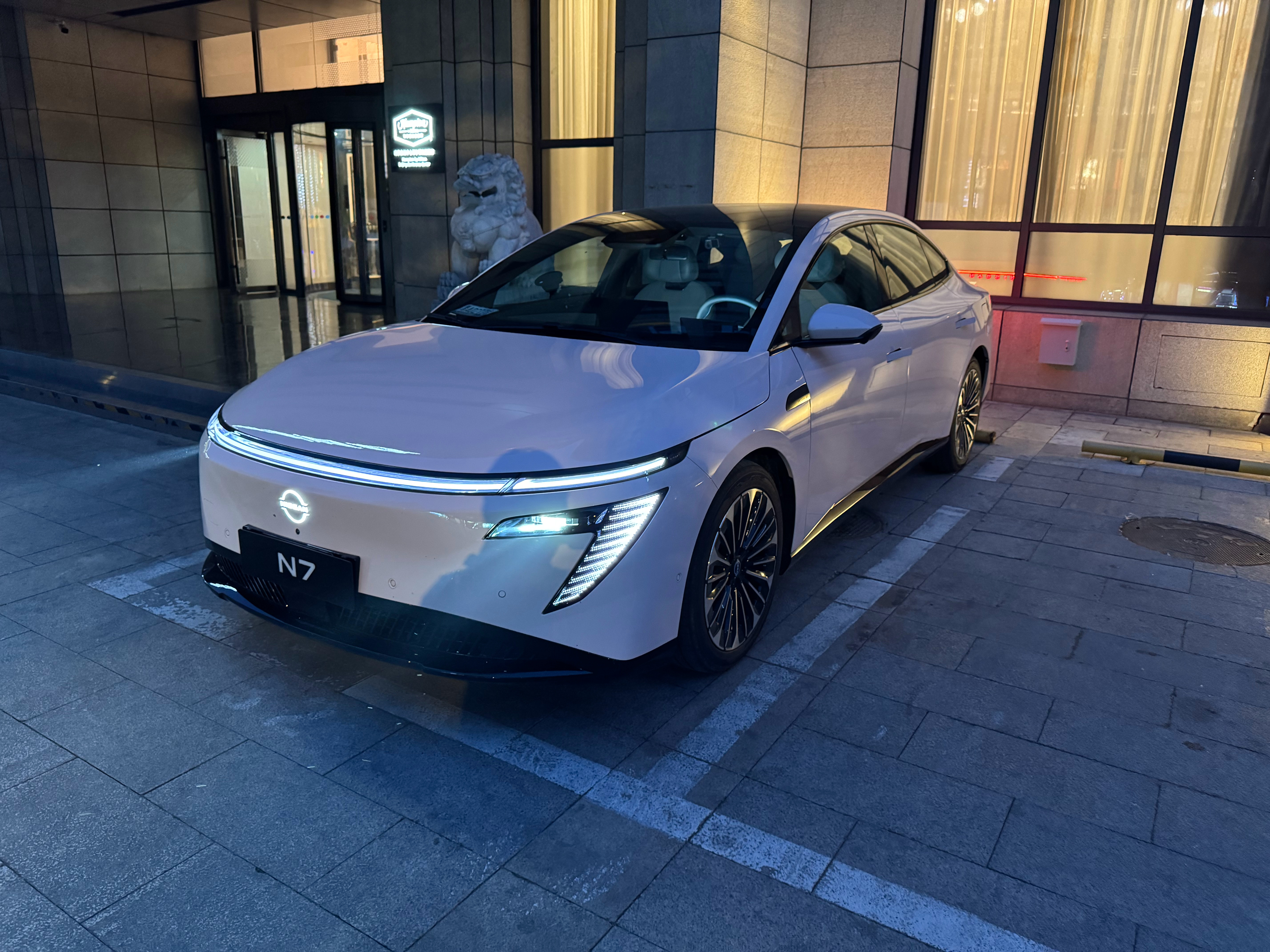 北京真的太太太堵了，从满电622km开到了348km花了8个小时才完成[泪][泪