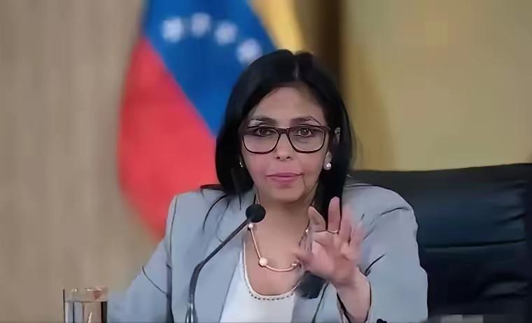 铁腕破局：让特朗普失算的委内瑞拉“铁娘子”
 
特朗普估计气的脸都青了。
本以为