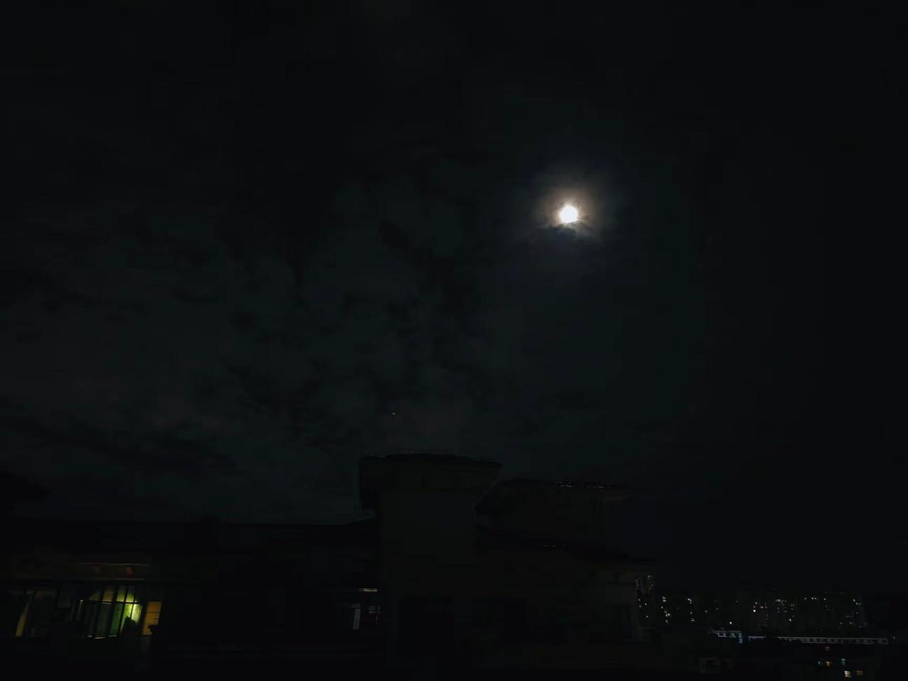 情绪音乐玩法新风向 玩法合伙人计划 星空月夜，万般沉寂