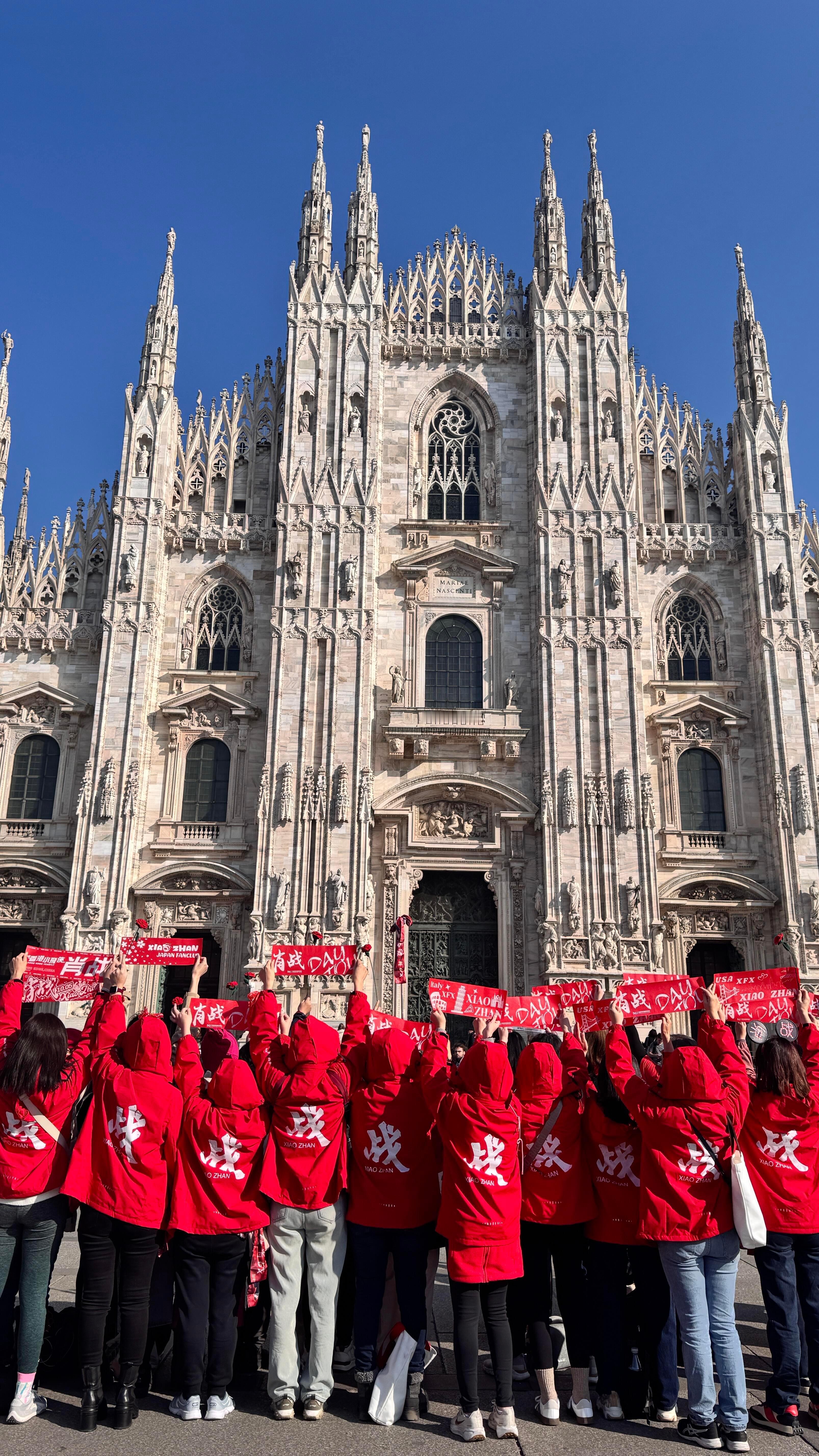 海虾这场盛大的浪漫等待天亮肖战米兰时装周