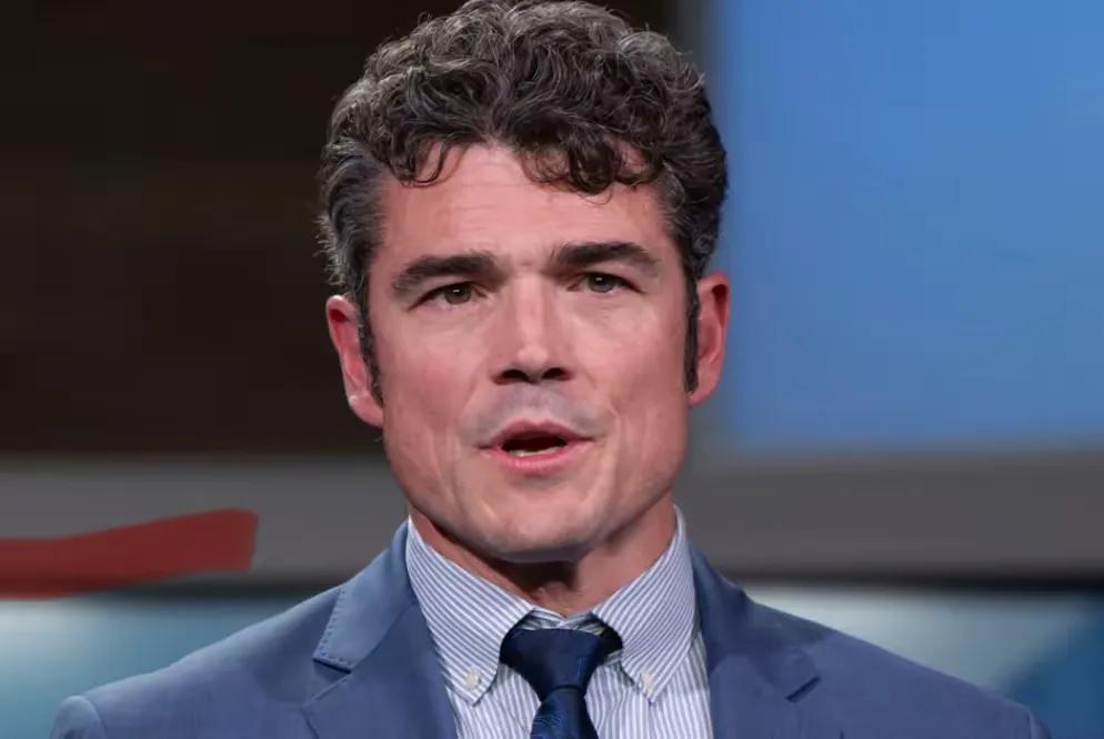 这哥们现在听说很火啊，公然表达对伊朗战争的不满，他会不会被白左的政治正确搞成“高