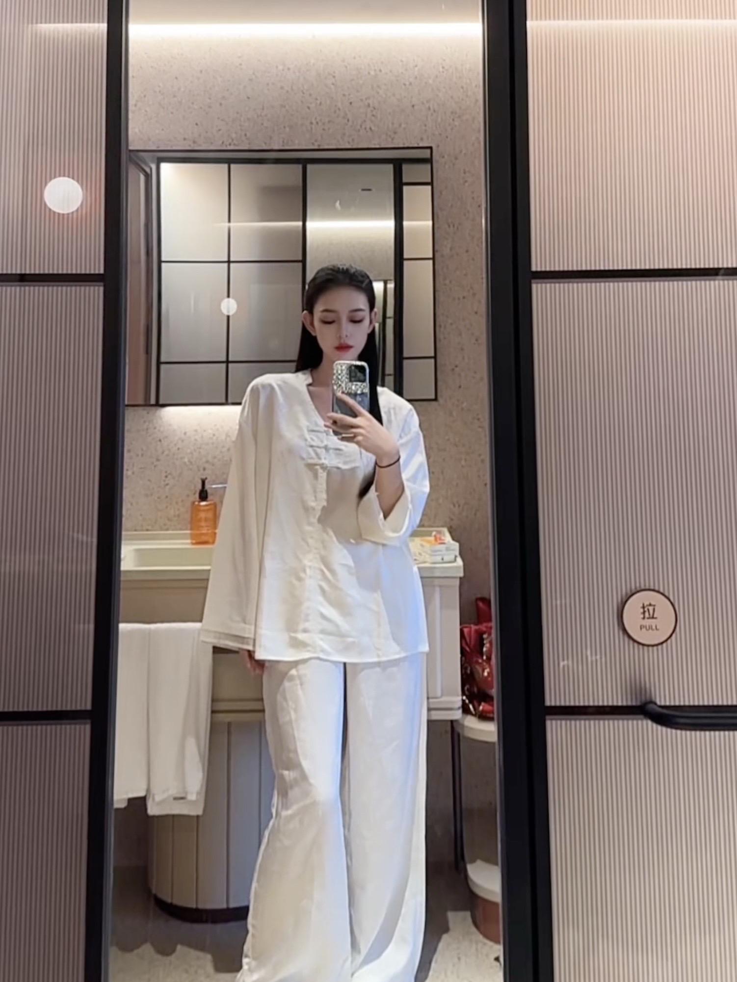 可你明明可以有草莓蛋糕给我 我也只是想要一份草莓蛋糕 仅此而已.