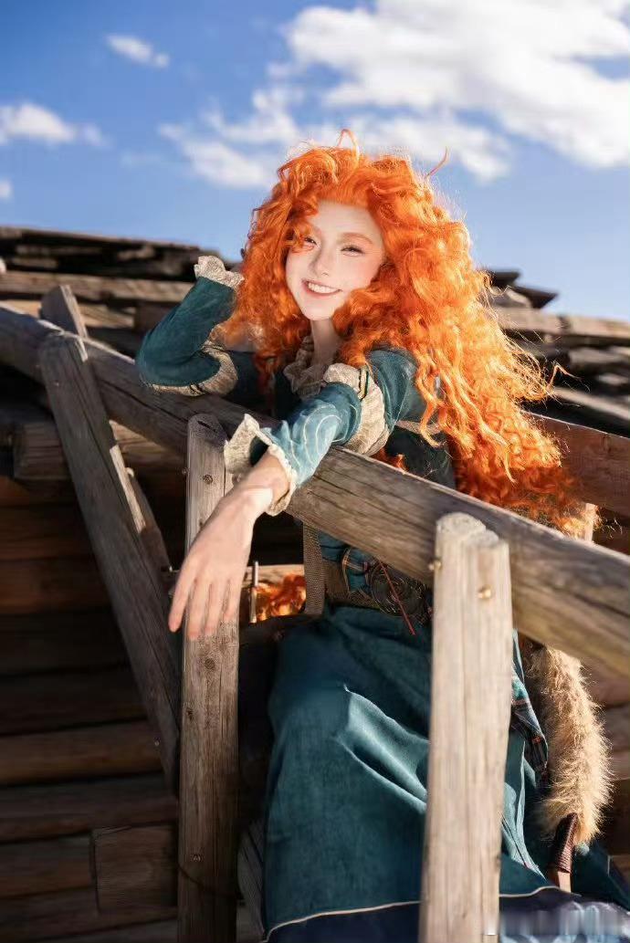 在下悟空是也签约海西传媒一直关注她的创作，能感受到她对表演的热爱。现在正式签约成