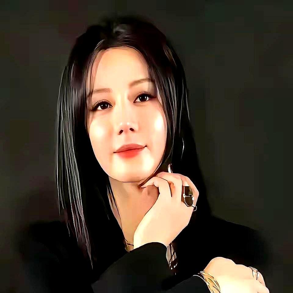 网上都说迪丽热巴医美了，
 

我的健身教练也曾光靠水煮菜和蛋白硬撑一个月，结果