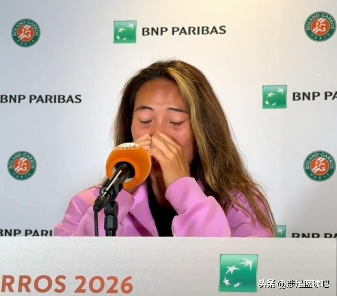 2026 年法网女单首轮郑倩文 0:2 完败波兰选手赫瓦林斯卡，遭遇法网首次一轮