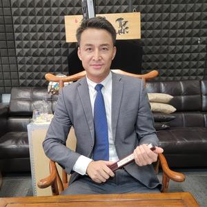 一米九的大龙