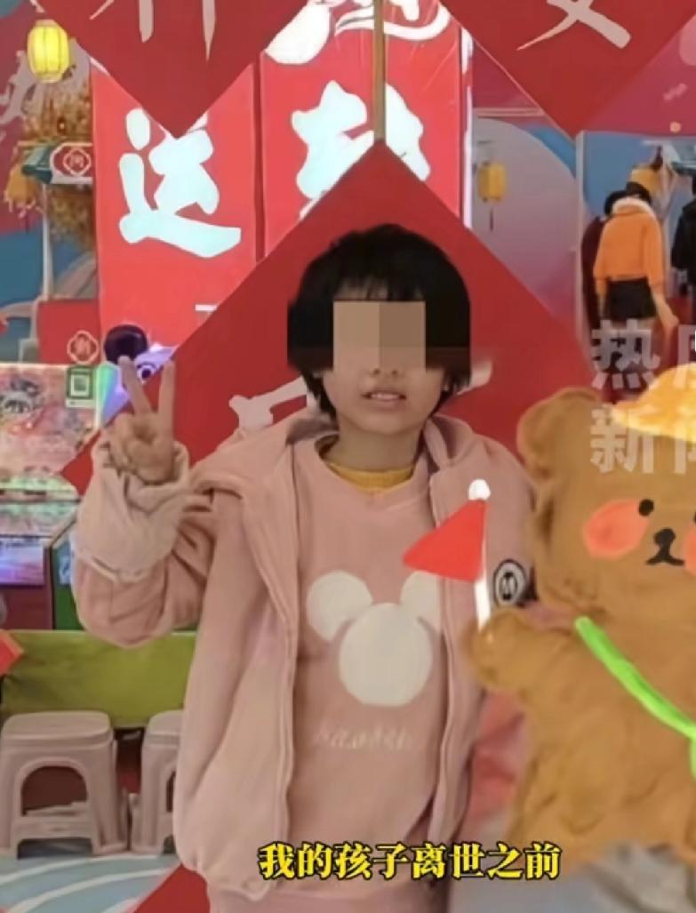 12岁女孩被继母生父虐待致死，她不仅被逼迫吞便，喝尿液，甚至生前还被继母表兄弟强