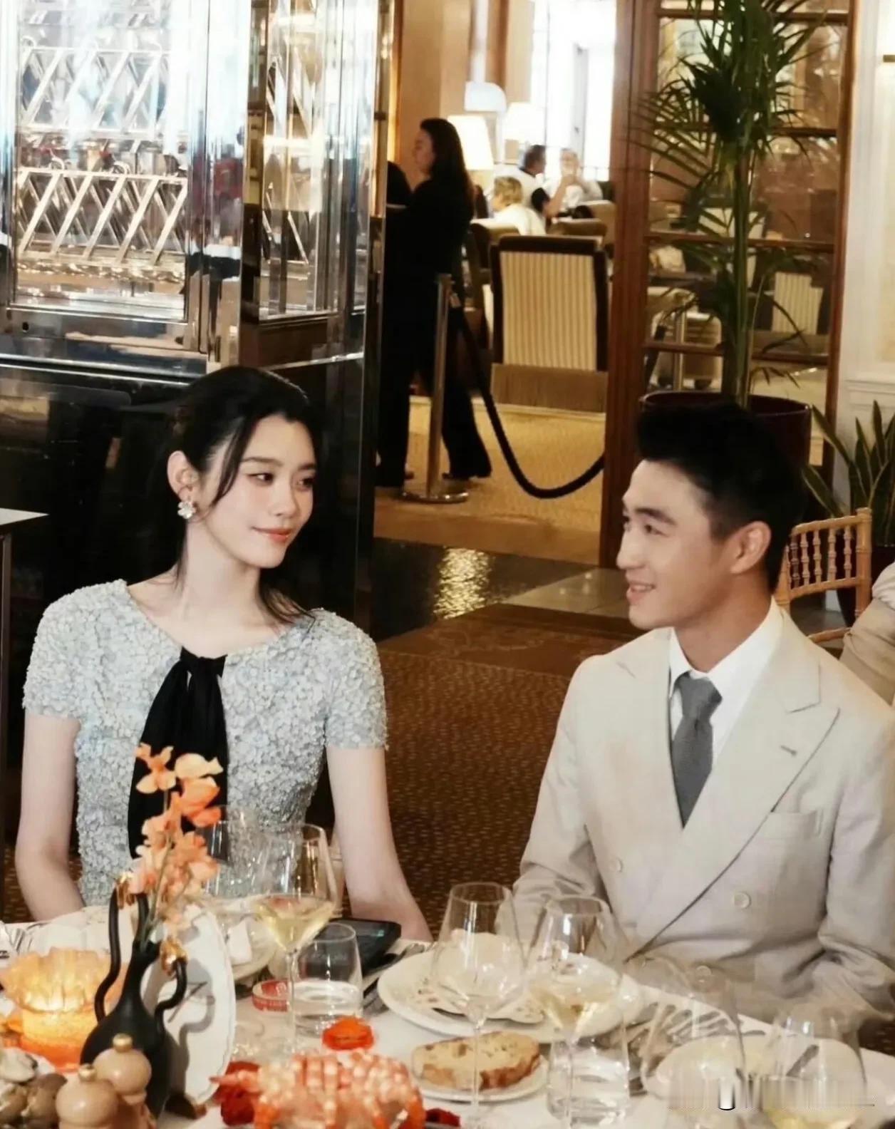 奚梦瑶何猷君能结婚，多亏了四太梁安琪，梁安琪做了背景调查，没有发现奚梦瑶有什么不