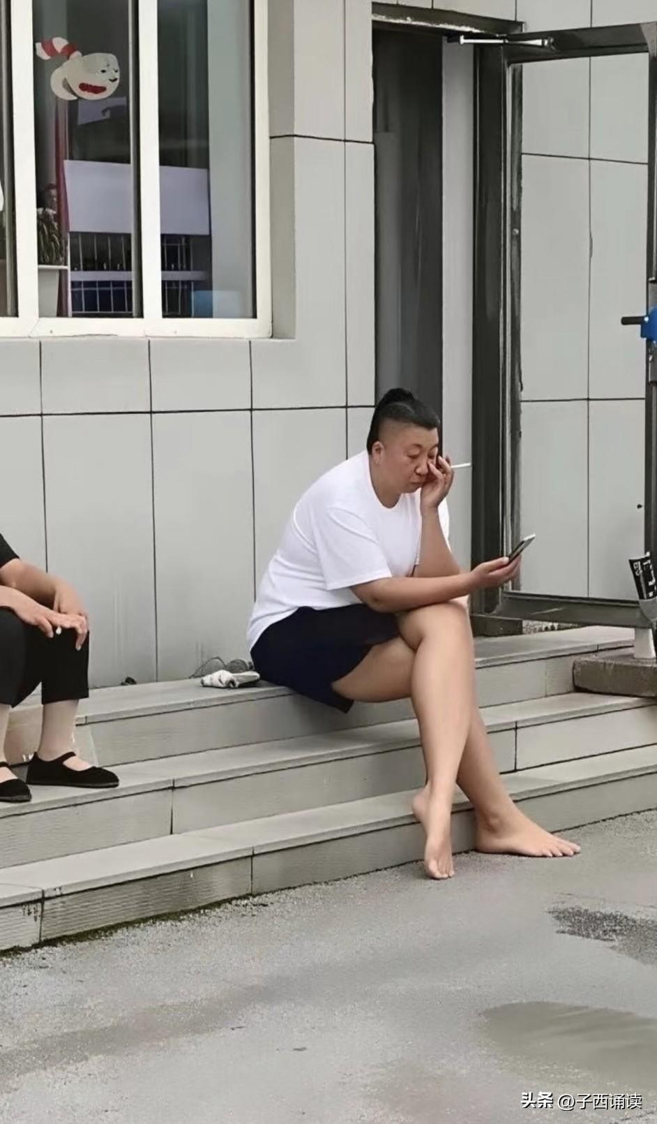哈哈，开眼了，这就是传说中的东北雨姐啊，真是男人味十足啊！