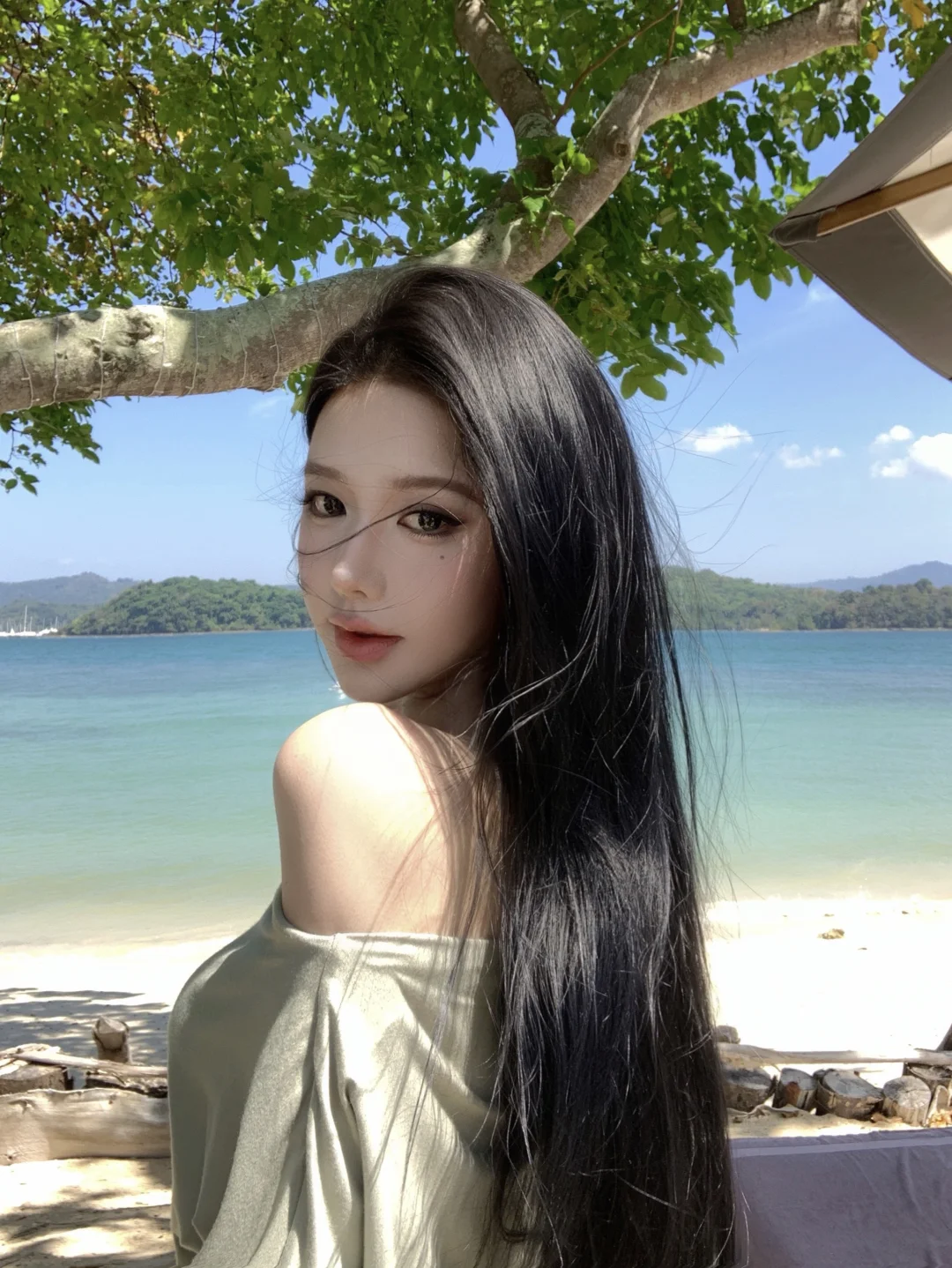 请靠近我和我的心